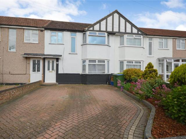 House for rent in Whitton, Greater London