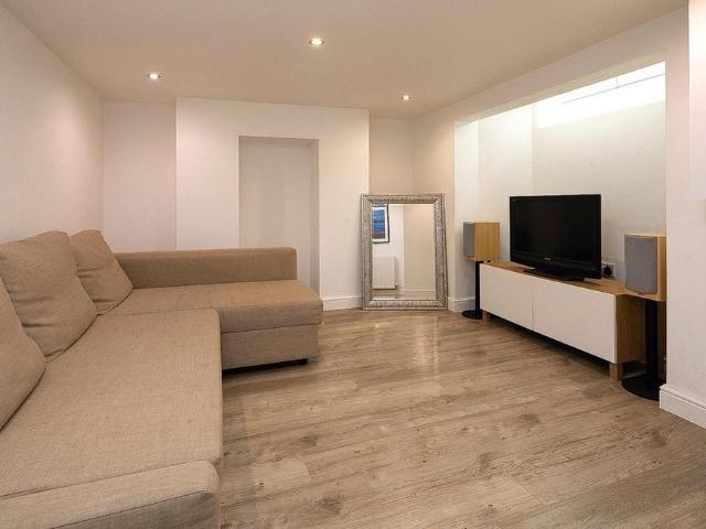 House for rent in Abington, Northampton