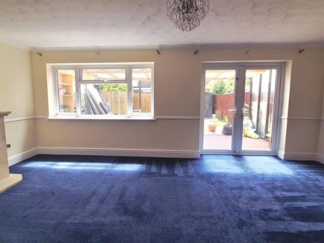 House for rent in Frogmore, Hart