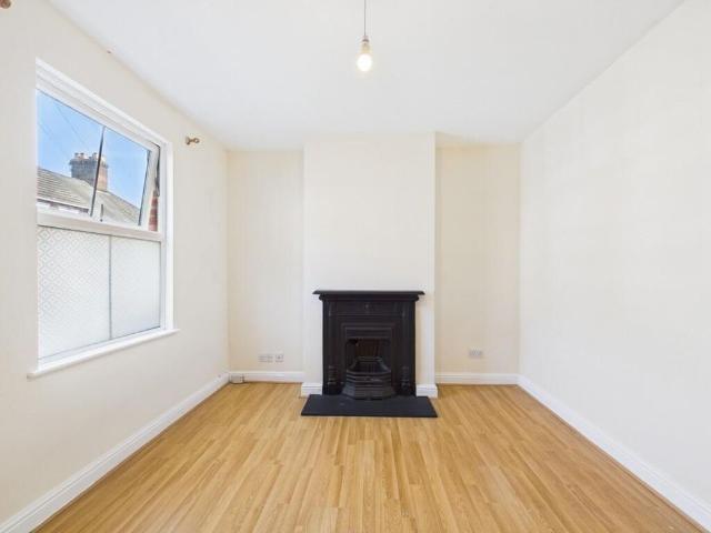 House for rent in Lakenham, East Bank