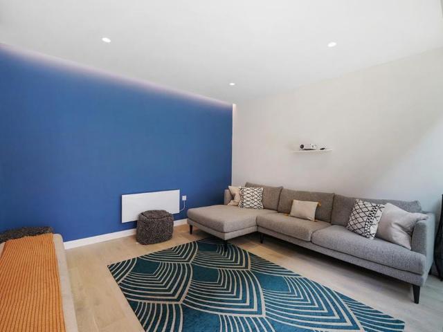 House for rent in Dartmouth Park, Greater London