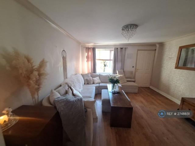 House for rent in Loundsley Green, East Midlands