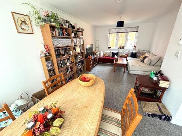 House for rent in St. Mildred's, The Bridge