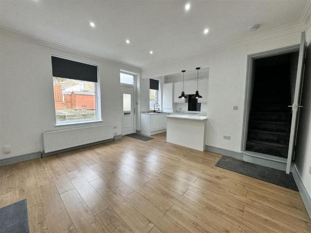 House for rent in Huddersfield, Kirklees
