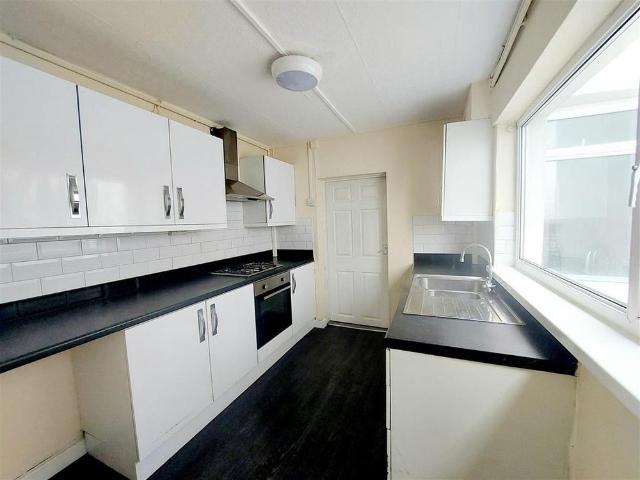 House for rent in Waunarlwydd, Wales