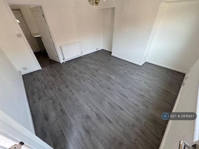 House for rent in East End Park, West Yorkshire