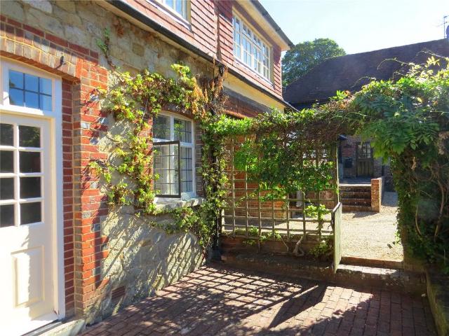 House for rent in Littlecote, West Sussex
