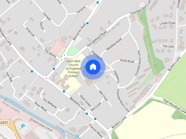Townhouse for rent in Pouchen End, Hertfordshire