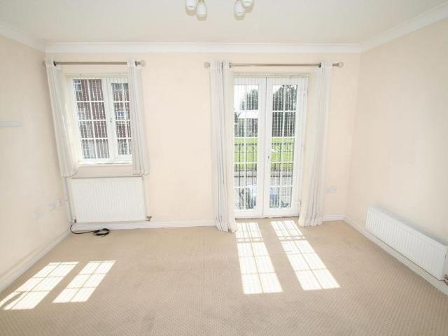 House for rent in Newbold, Burnedge