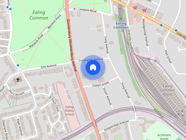 Townhouse for rent in London Borough of Ealing, Greater London