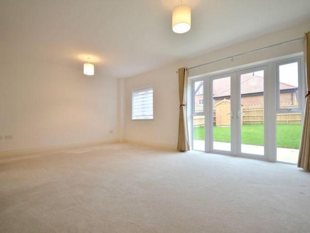 House for rent in Emmbrook, Wokingham