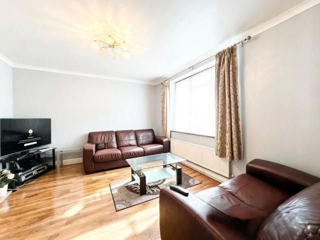 House for rent in Costhorpe, East Midlands