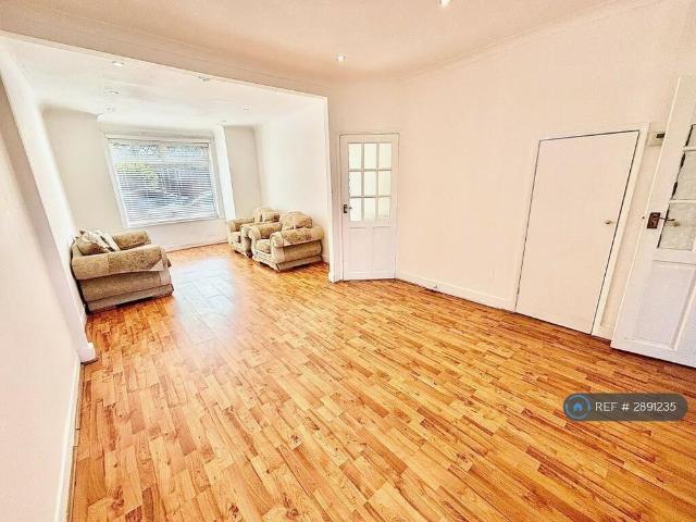 House for rent in Hale End, Greater London