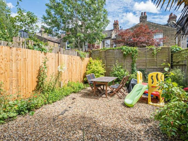 House for rent in Furzedown, Greater London