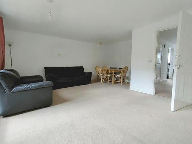 House for rent in Charlton, Greater London