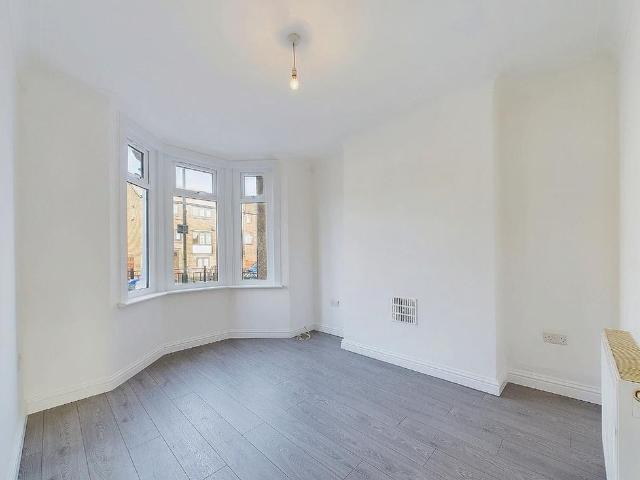 House for rent in Belvedere, Greater London