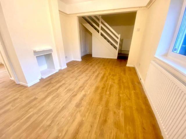 House for rent in Burnedge, Greater Manchester