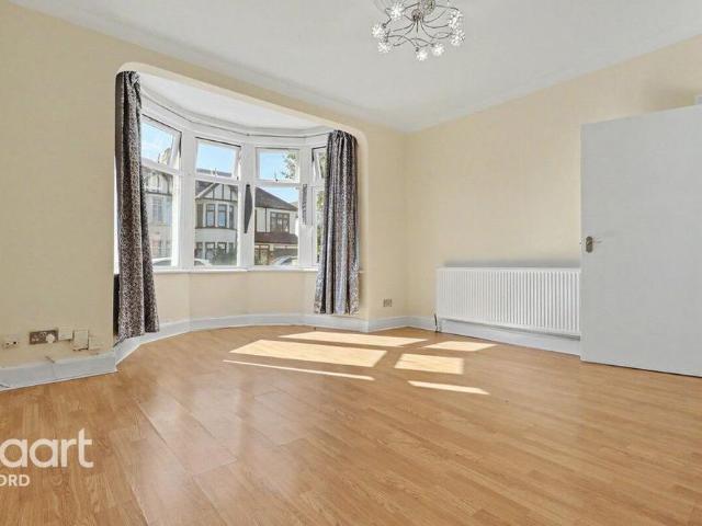 House for rent in Gants Hill, Greater London