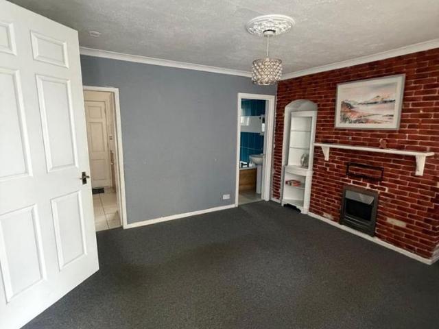 House for rent in Hall End, West Bromwich