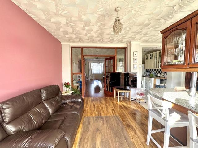 House for rent in Southall Green, Greater London