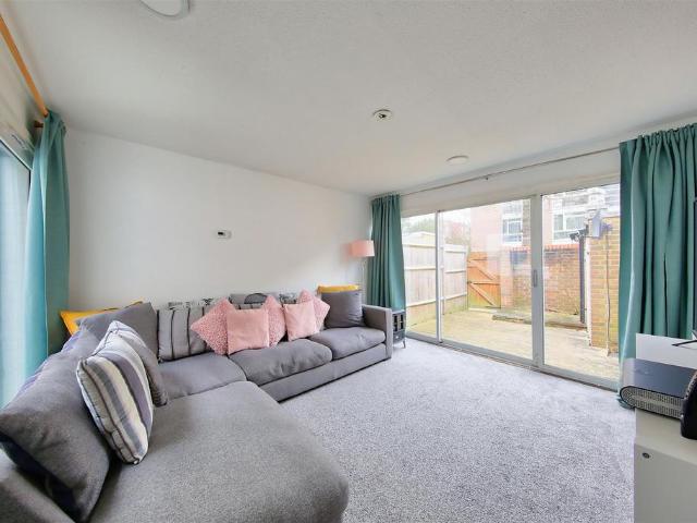 House for rent in Southfields, Greater London