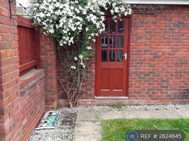 House for rent in Elvetham Heath, Hart