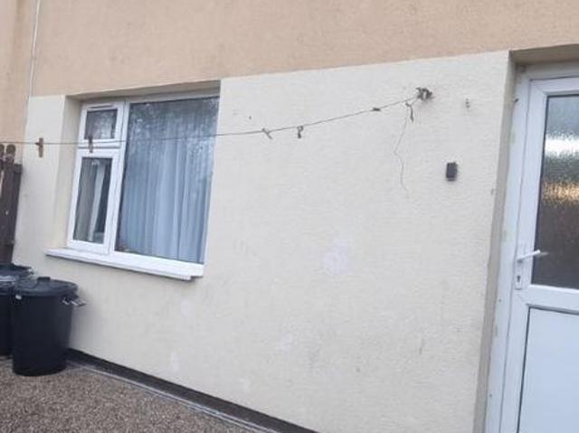 House for rent in Oldham Edge, Pendock