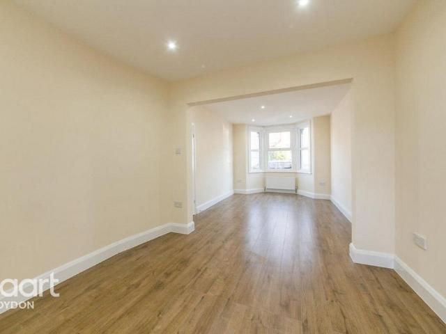 House for rent in London Borough of Croydon, Addiscombe