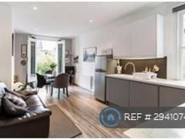 House for rent in West Kensington, Greater London