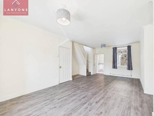 House for rent in Wattstown, Wales