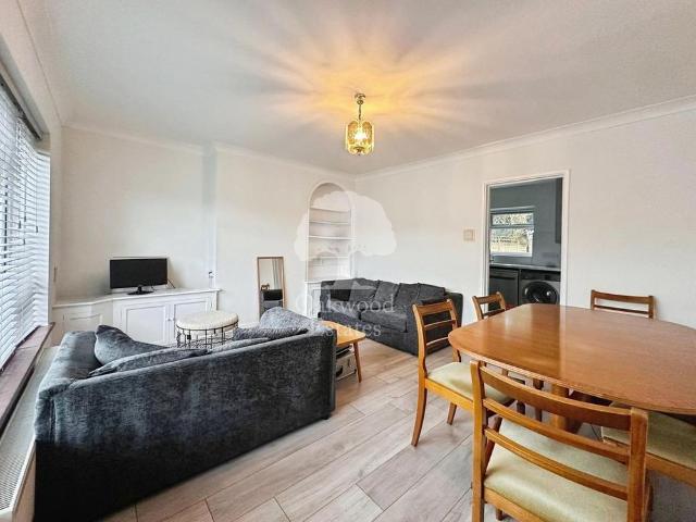 House for rent in Beaconsfield, Forty Green