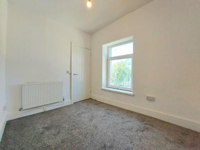 House for rent in Llwynypia, Wales