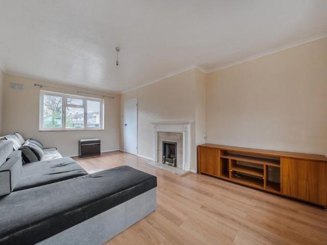 House for rent in Wexham Court, Slough
