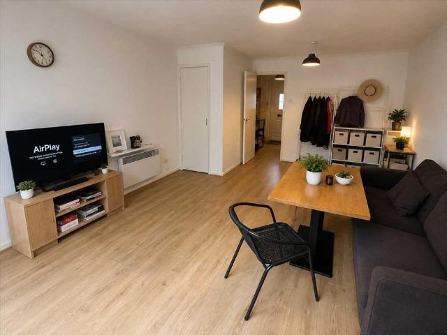 House for rent in St. Dunstan's, The Bridge