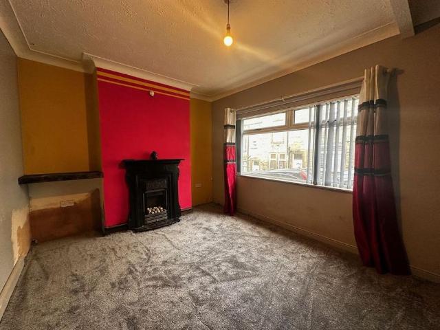 House for rent in Long Lee, West Yorkshire