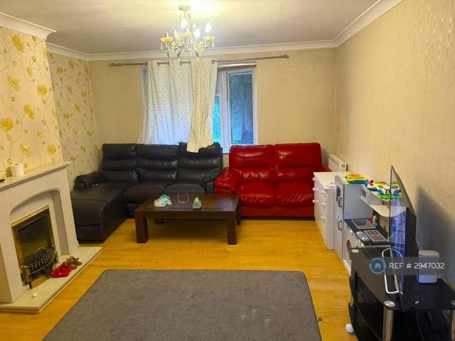 House for rent in Lee Chapel, Essex
