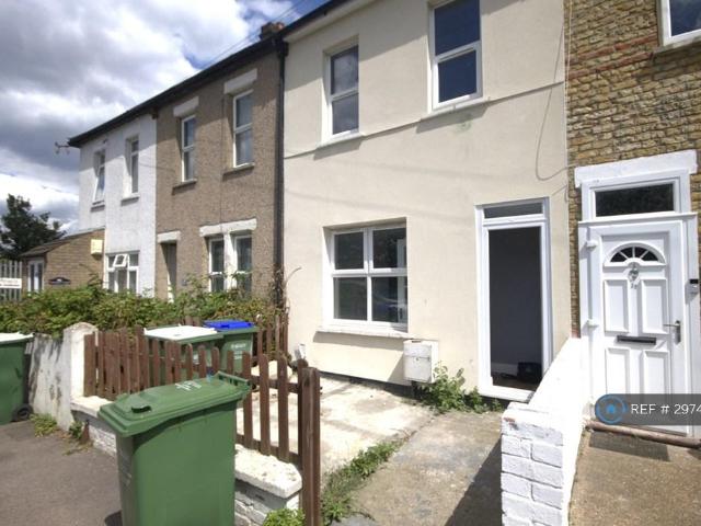 House for rent in London Borough of Bexley, Greater London