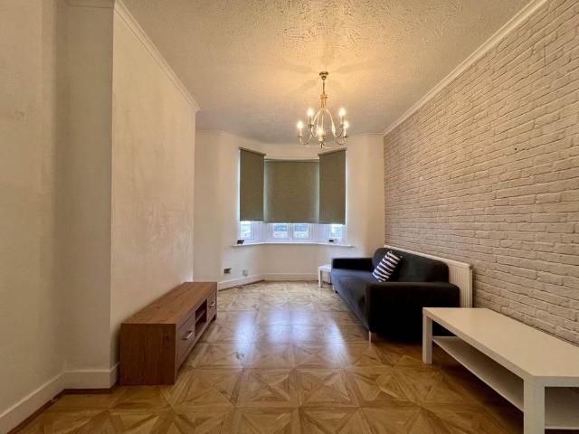 House for rent in Upton Park, Greater London