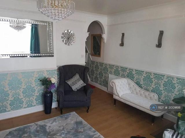 House for rent in Brompton, Gillingham