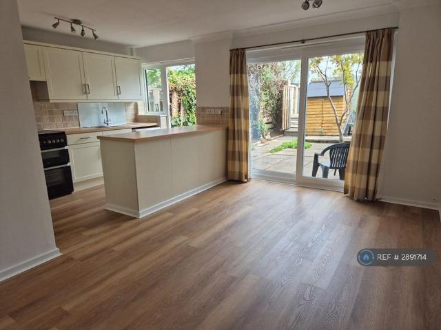 House for rent in Blackhills, Surrey