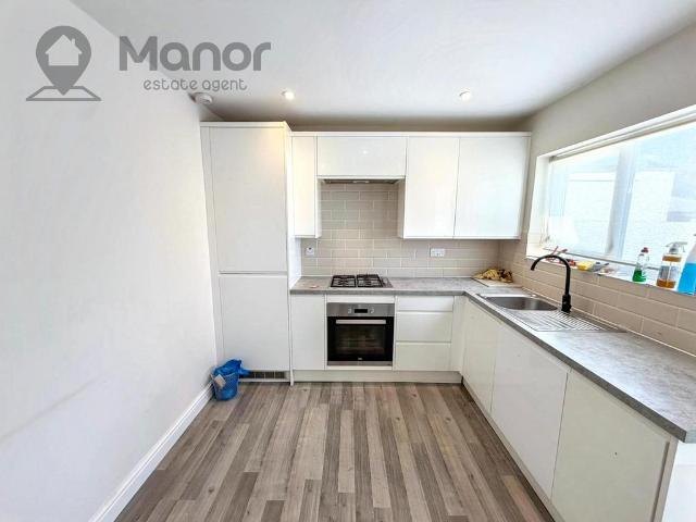 House for rent in Elm Park, Greater London