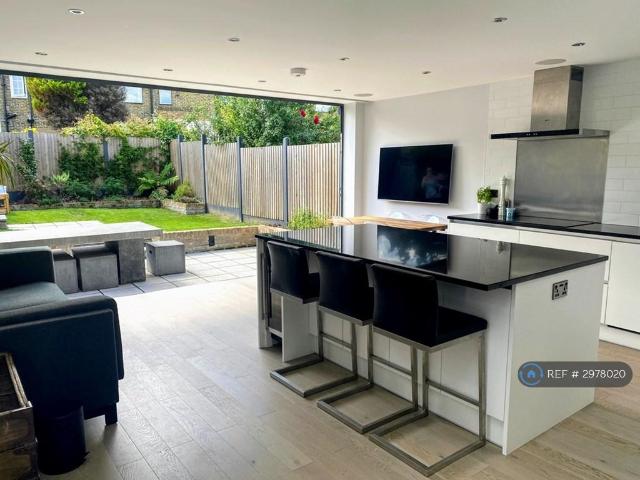 House for rent in London Borough of Lewisham, Greater London
