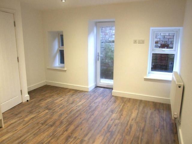 House for rent in Battyeford, Kirklees