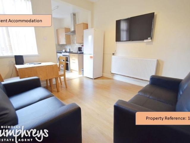 House for rent in Stoke, Stoke-on-Trent
