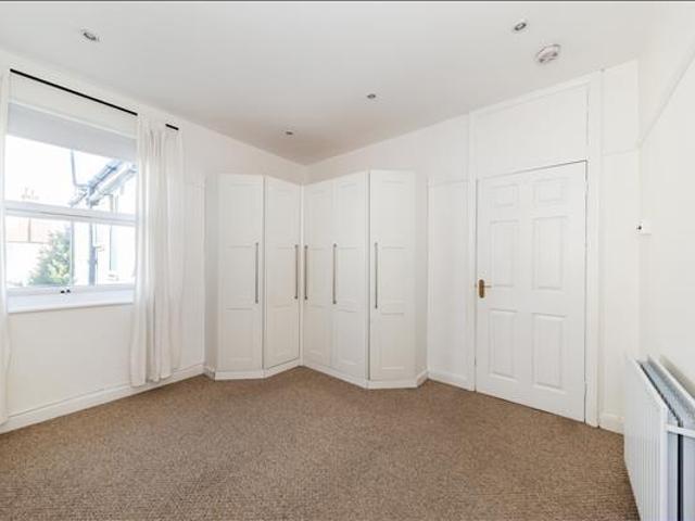 House for rent in London Borough of Merton, Merton Park