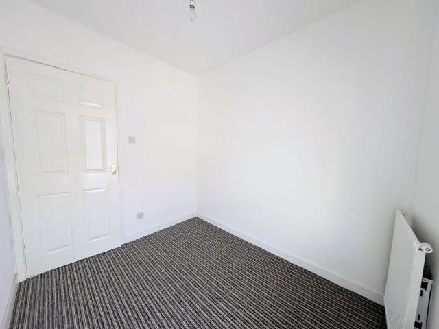 House for rent in Penrhiwceiber, Wales