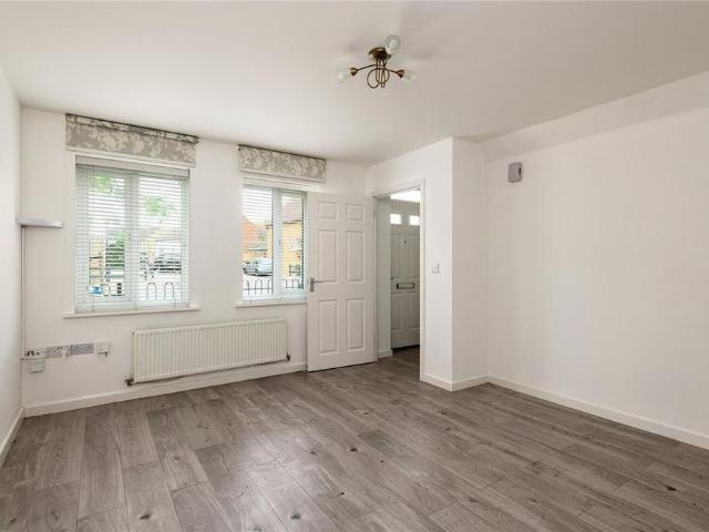 House for rent in West Minster, Oad Street