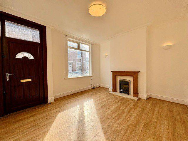 House for rent in East End Park, West Yorkshire