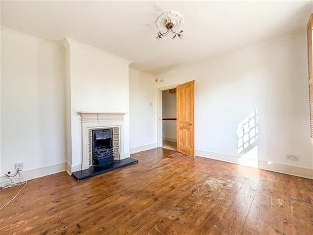 House for rent in Hatching Green, Five Acres