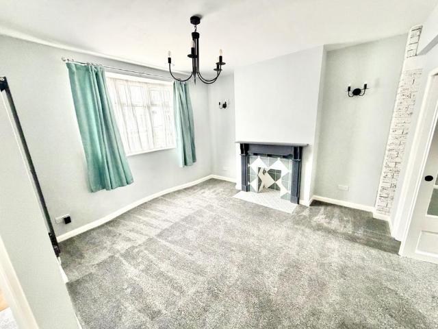 House for rent in Clayhall, Middlecroft